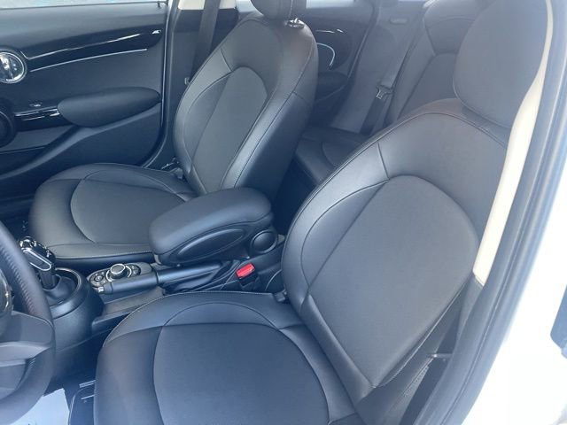 Certified 2023 MINI Cooper 4-Door Hardtop image 20