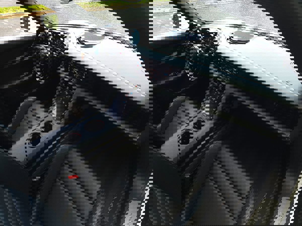 Used 2020 Porsche Taycan 4S w/ Premium Package image 22