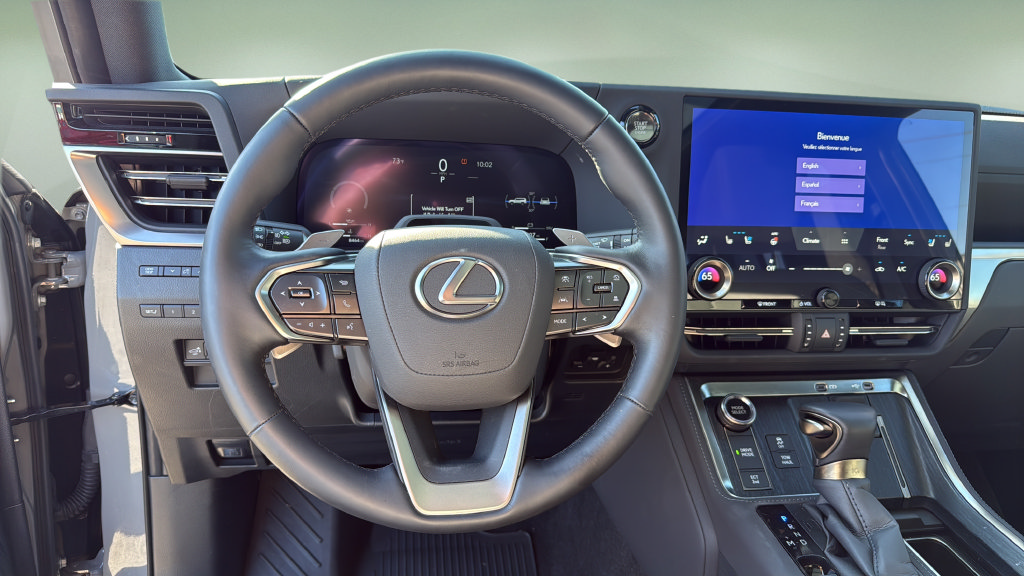 Used 2025 Lexus GX 550 w/ Accessory Package (2T) AWD/4WD image 27