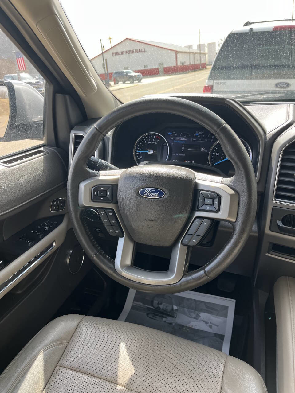 Used 2021 Ford Expedition Max XLT image 17