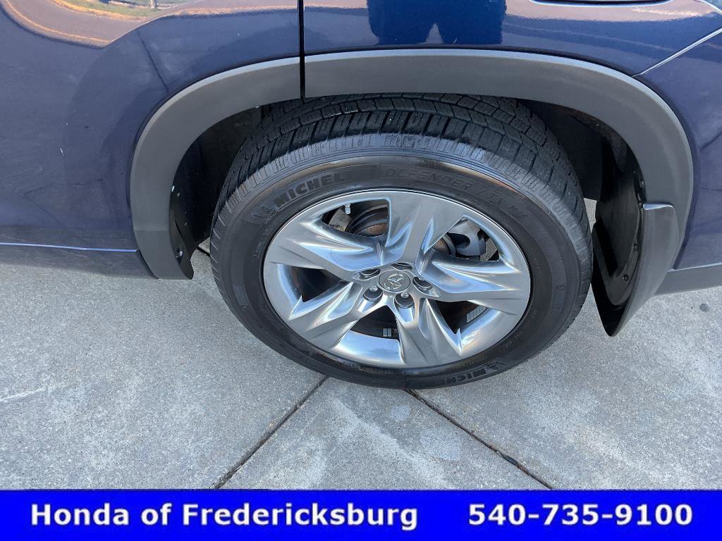 Used 2015 Toyota Highlander Limited AWD/4WD image 11