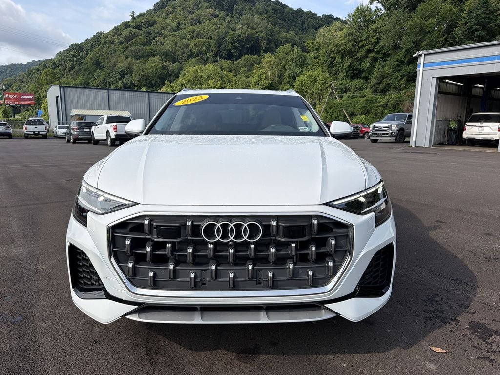 Used 2025 Audi Q8 Premium Plus AWD/4WD image 11