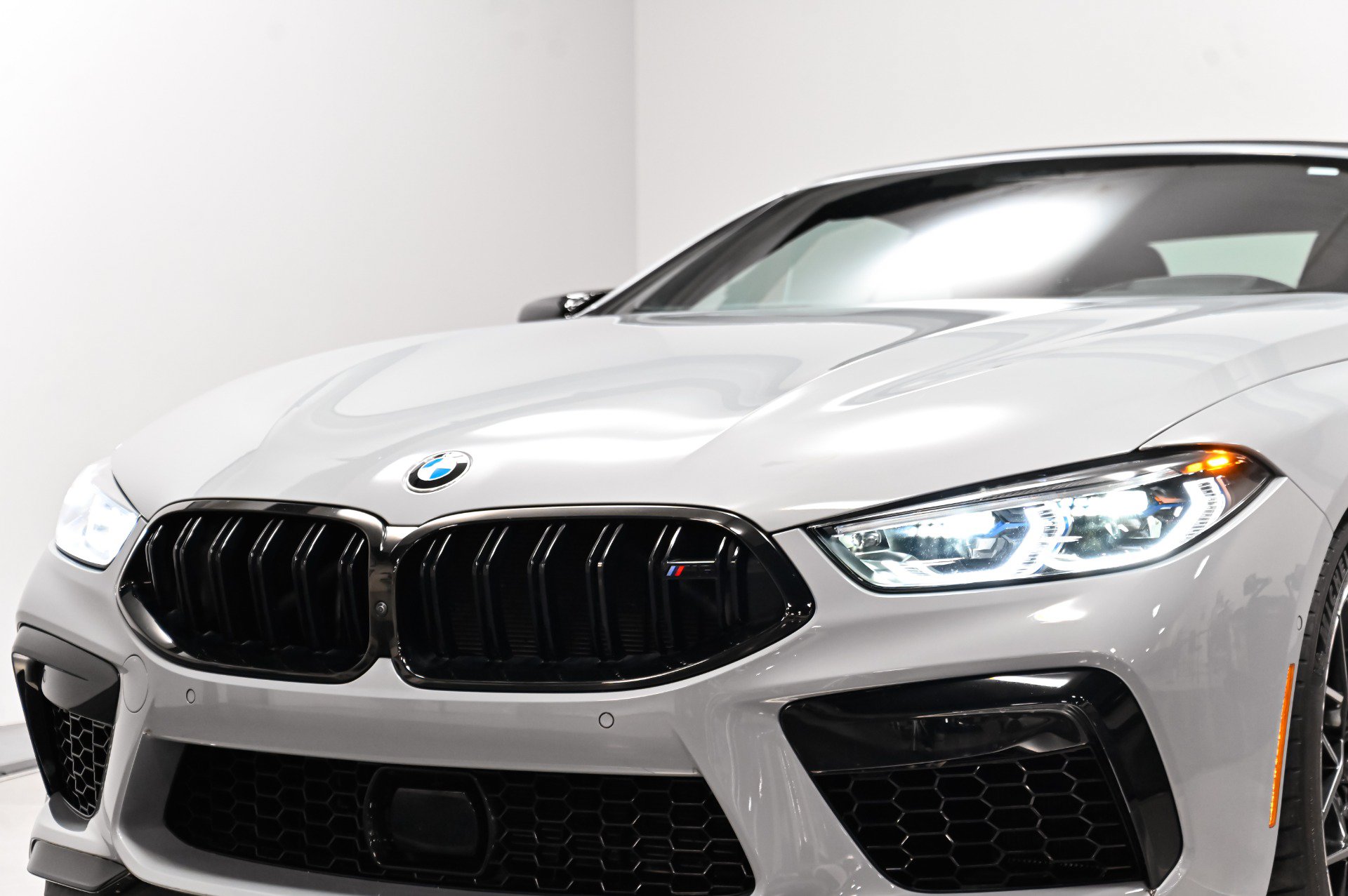 Used 2023 BMW M8 Competition AWD/4WD image 25