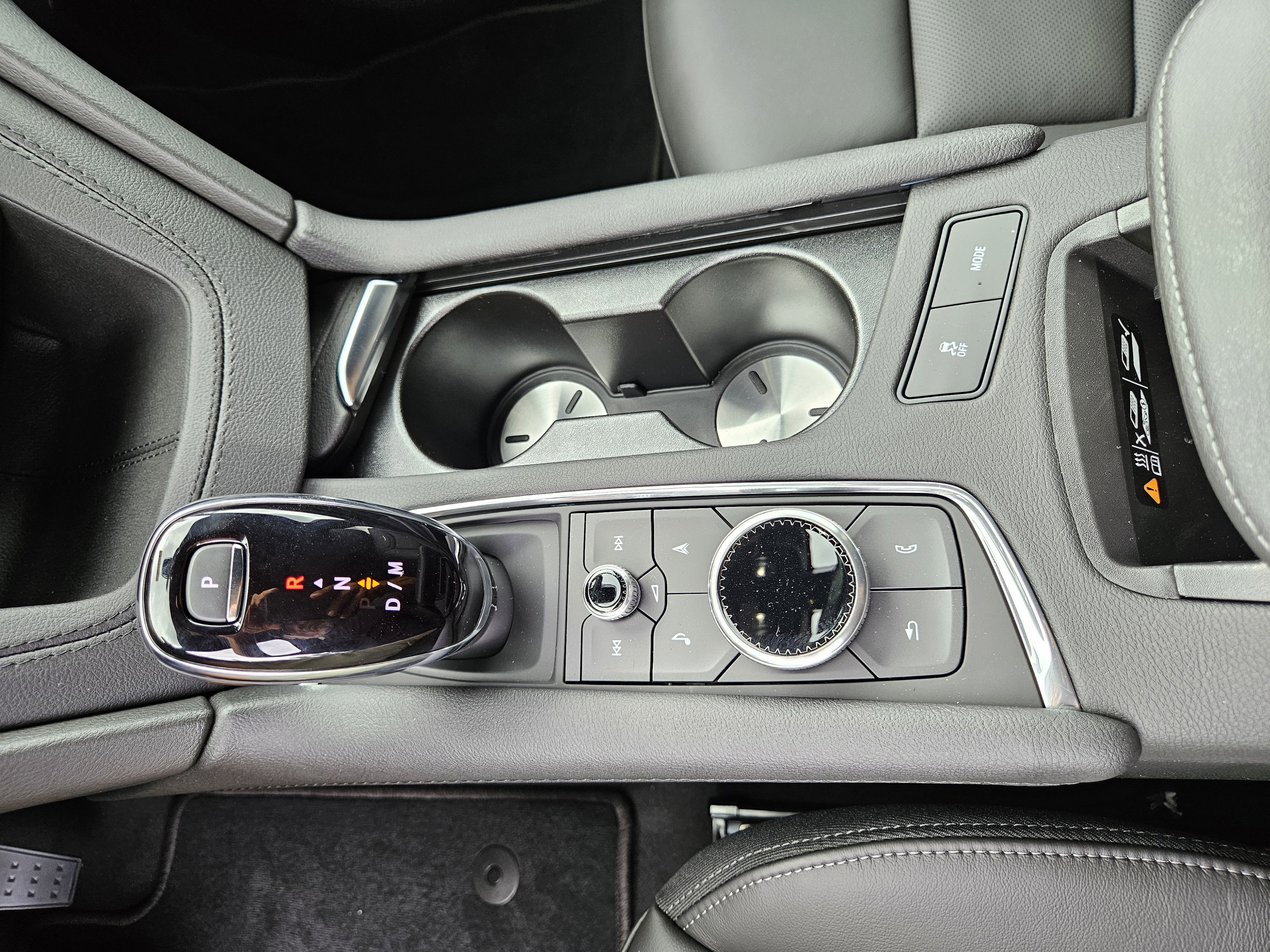 New 2025 Cadillac XT6 Premium Luxury w/ Technology Package FWD image 31