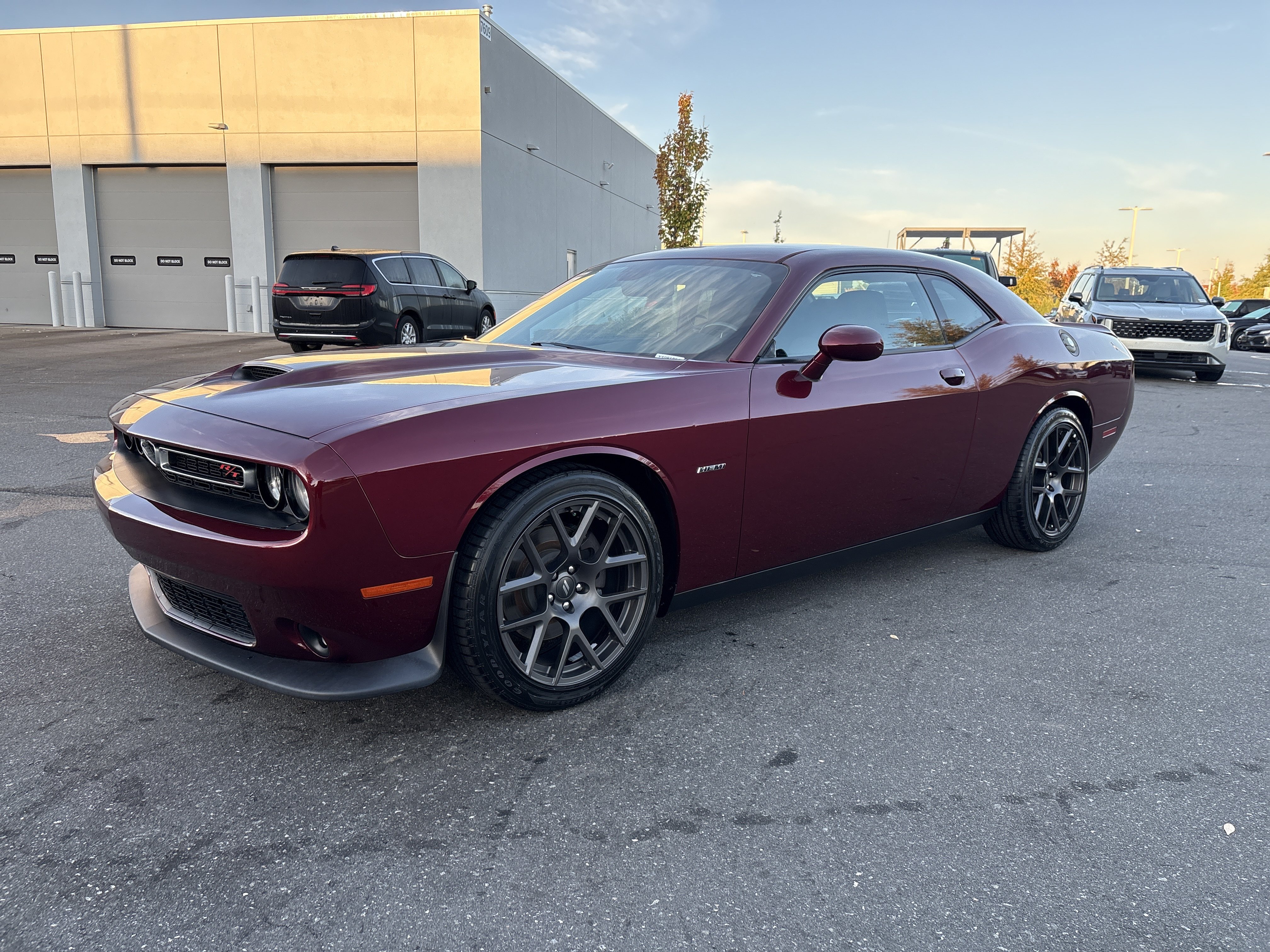 Used 2019 Dodge Challenger R/T w/ Cold Weather Group RWD image 5