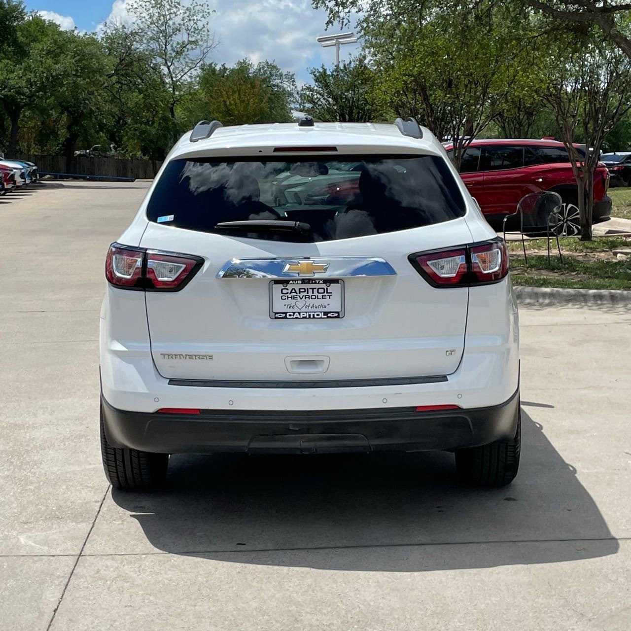 Used 2017 Chevrolet Traverse LT FWD image 5