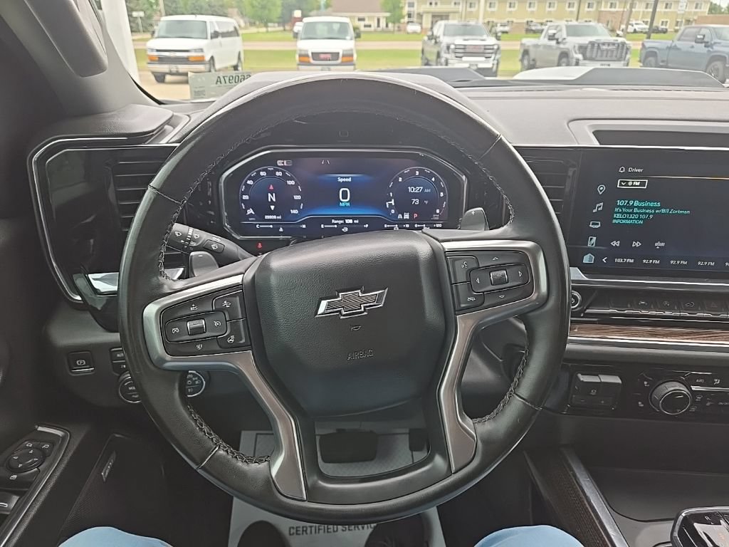 Used 2024 Chevrolet Silverado 1500 LT Trail Boss w/ Convenience Package II AWD/4WD image 20