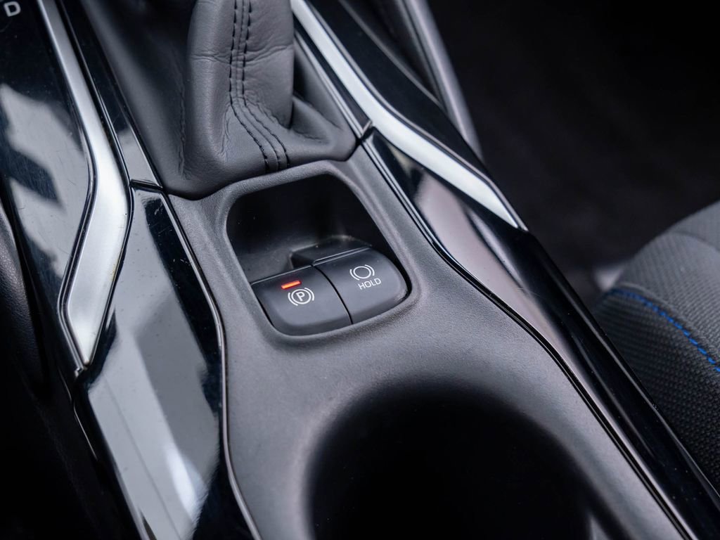 Used 2020 Toyota Corolla SE w/ SE Premium Package image 25