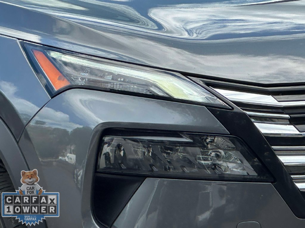 Certified 2026 Nissan Rogue SV AWD/4WD image 10