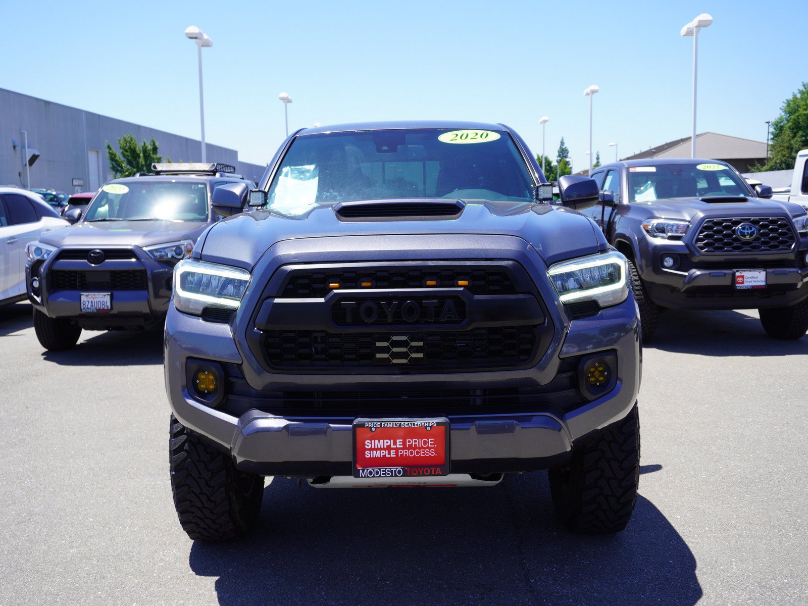 Used 2020 Toyota Tacoma TRD Sport w/ Technology Package AWD/4WD image 8