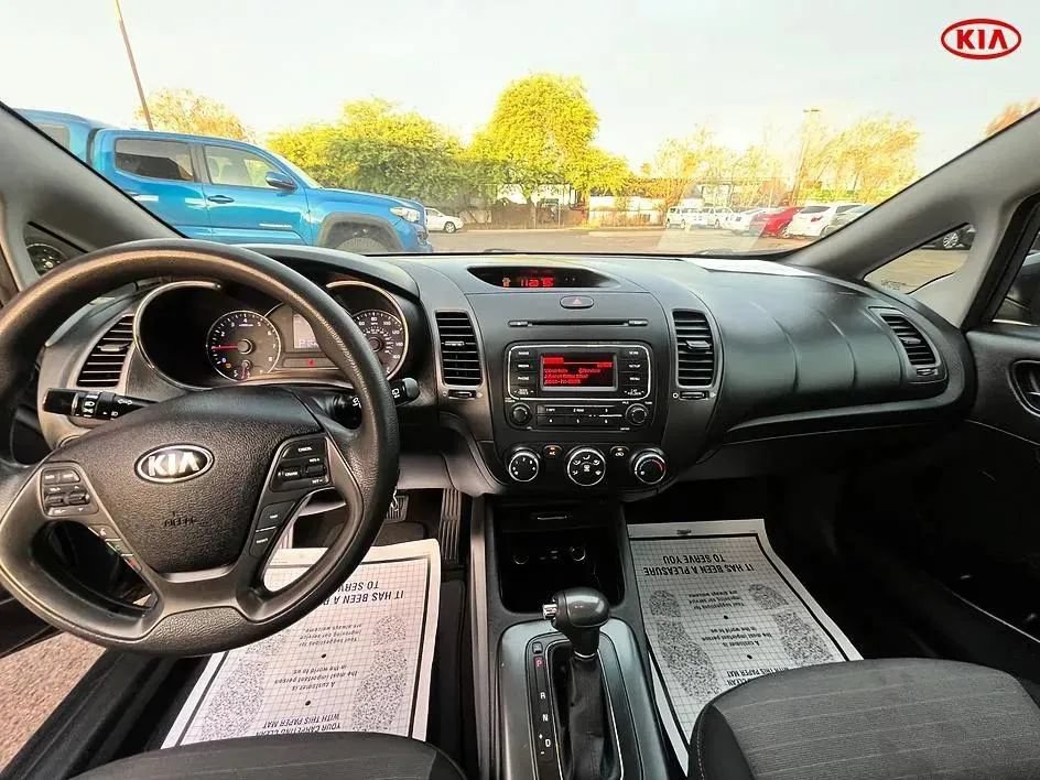 Used 2016 Kia Forte LX FWD image 23