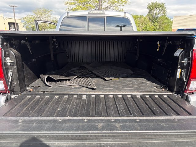 Used 2021 Toyota Tacoma SR AWD/4WD image 25