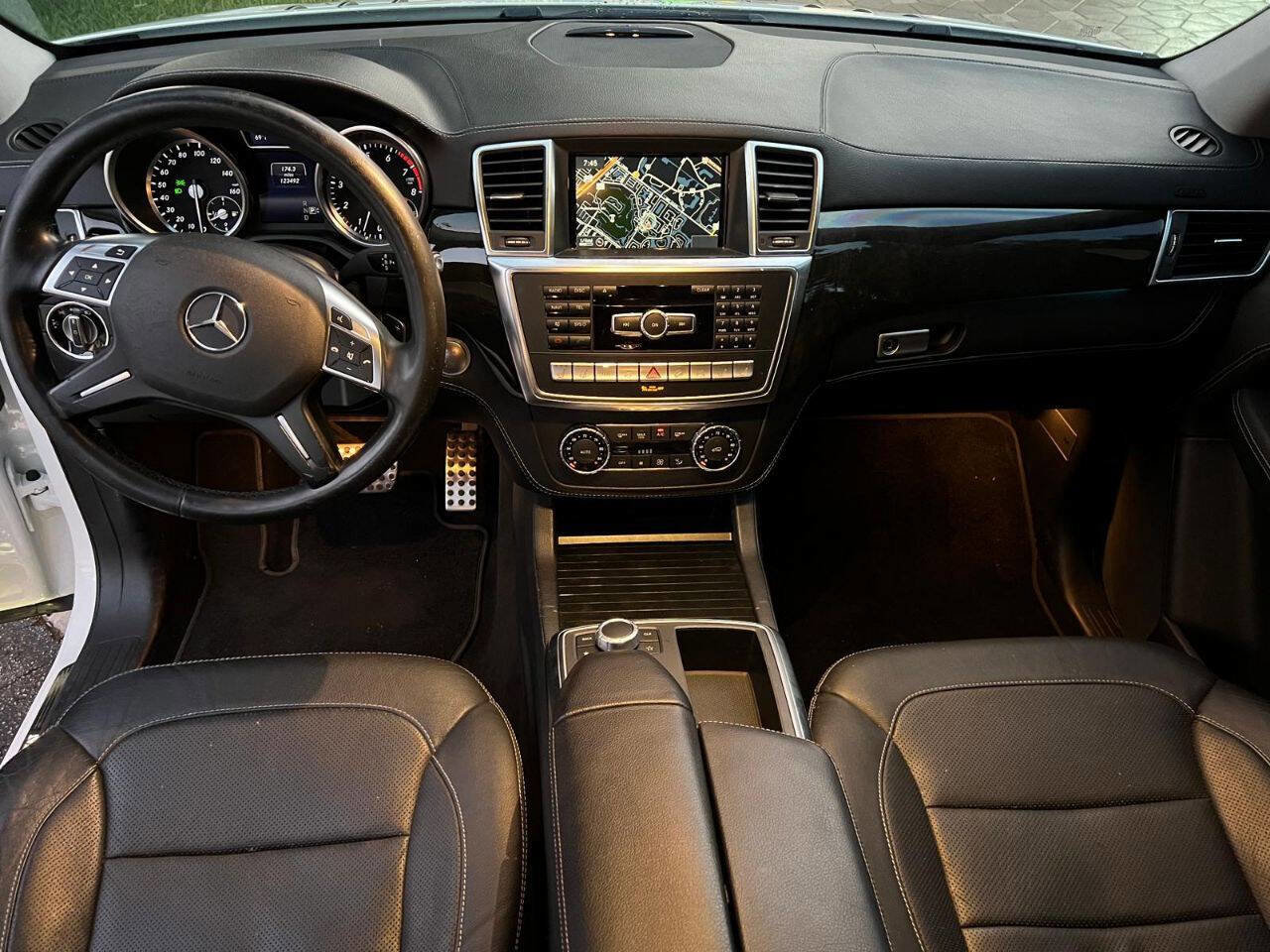 Used 2015 Mercedes-Benz ML 400 4MATIC image 27