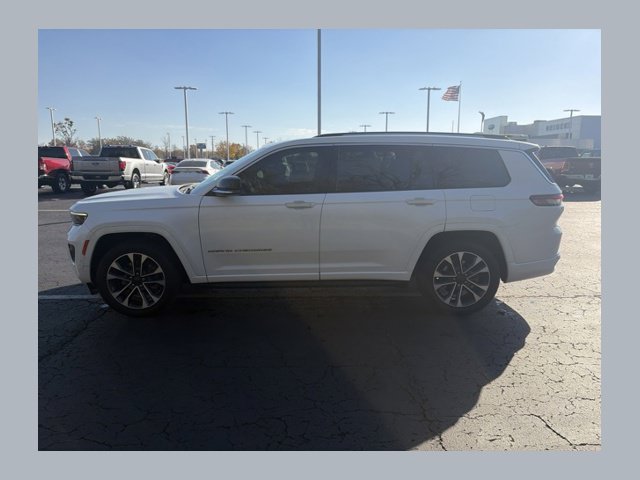Used 2022 Jeep Grand Cherokee L Overland w/ Luxury Tech Group IV AWD/4WD image 1