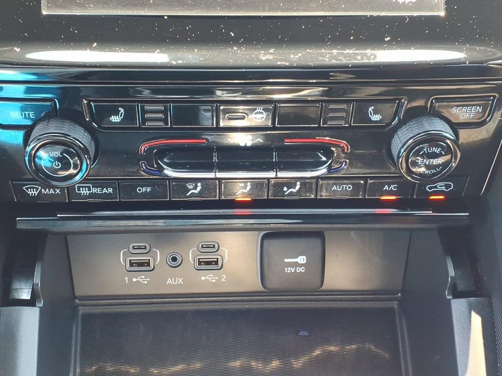 Certified 2024 Jeep Grand Cherokee Altitude RWD image 7