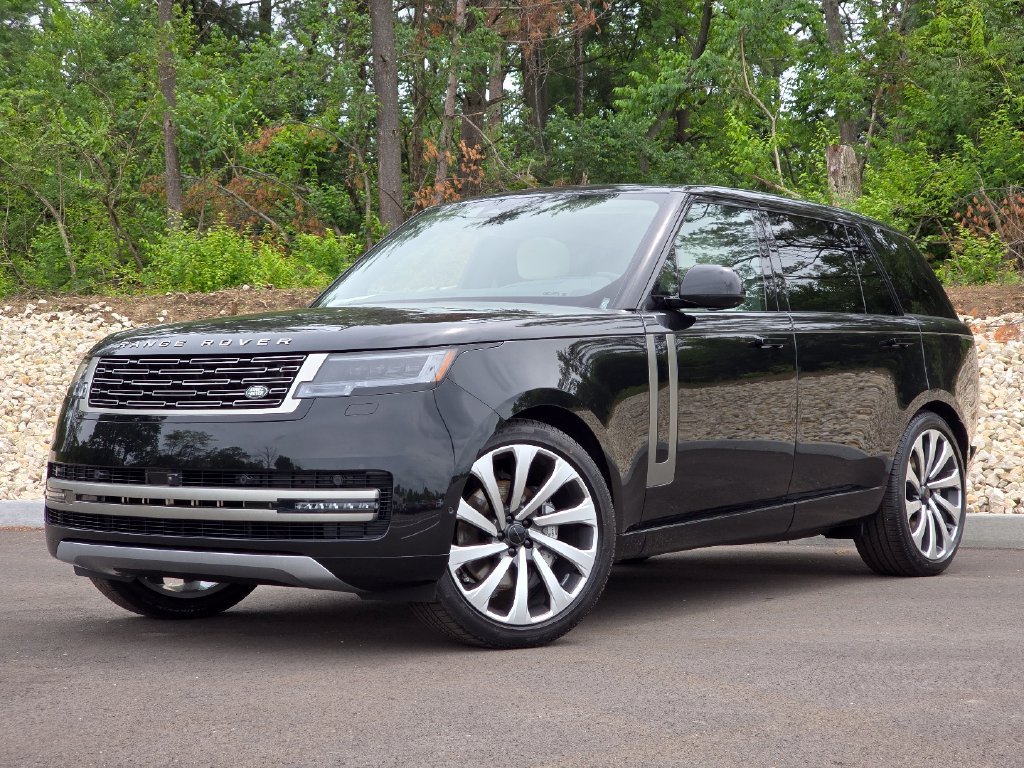 New 2026 Land Rover Range Rover Long Wheelbase SE AWD/4WD image 2
