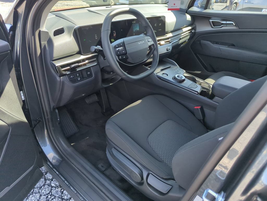 New 2026 Kia Sportage LX FWD image 11
