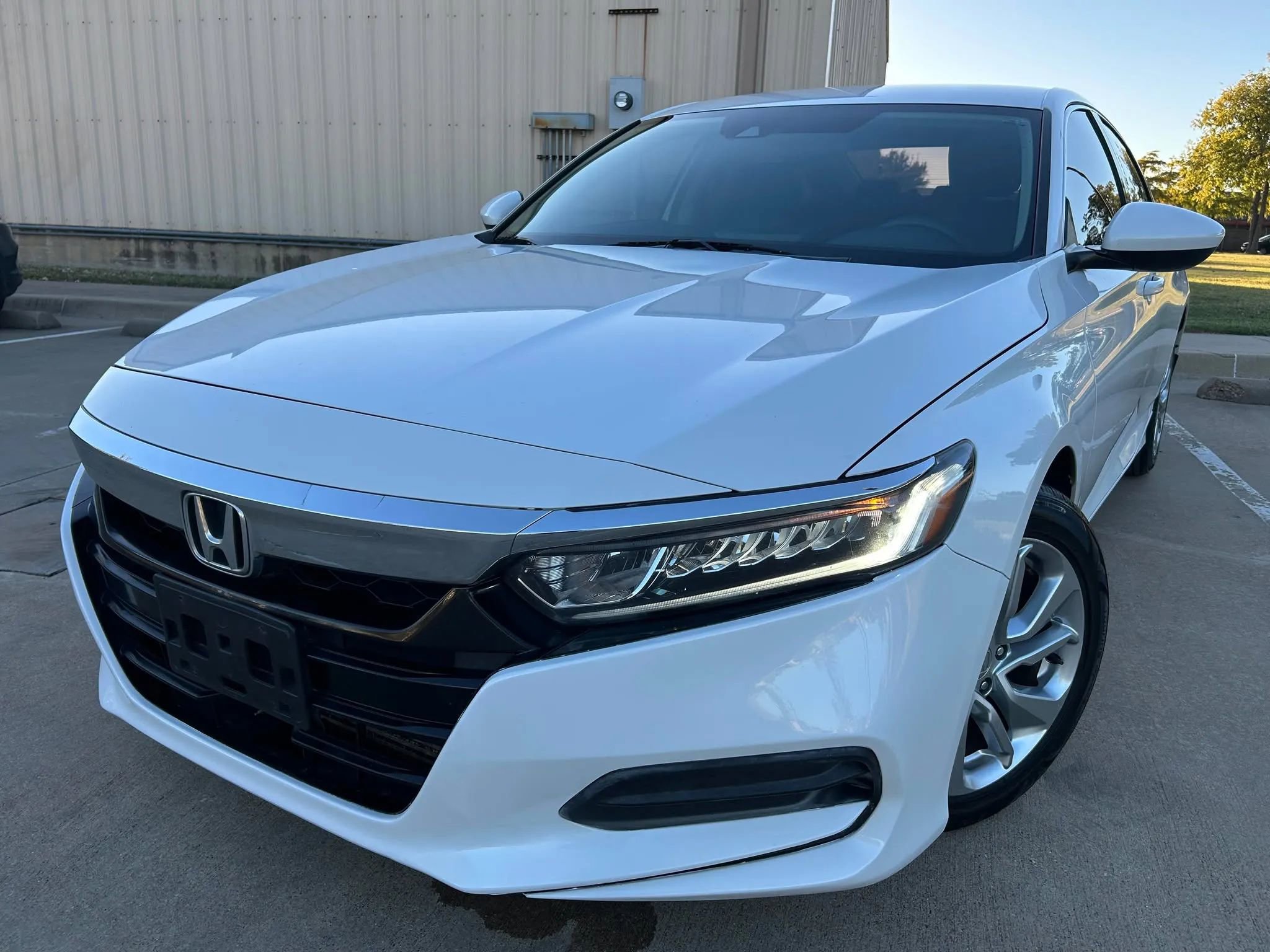 Used 2018 Honda Accord LX image 2