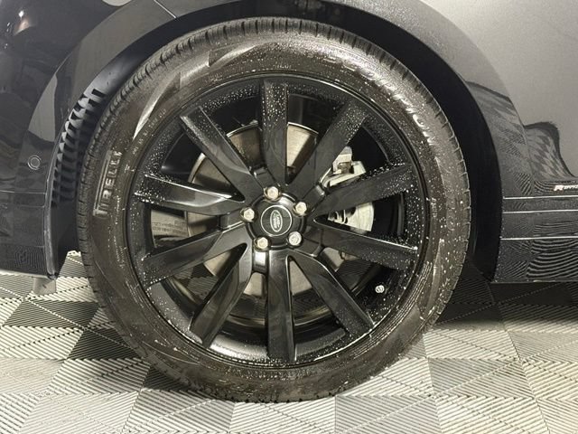 Used 2019 Land Rover Range Rover Velar R-Dynamic SE AWD/4WD image 13