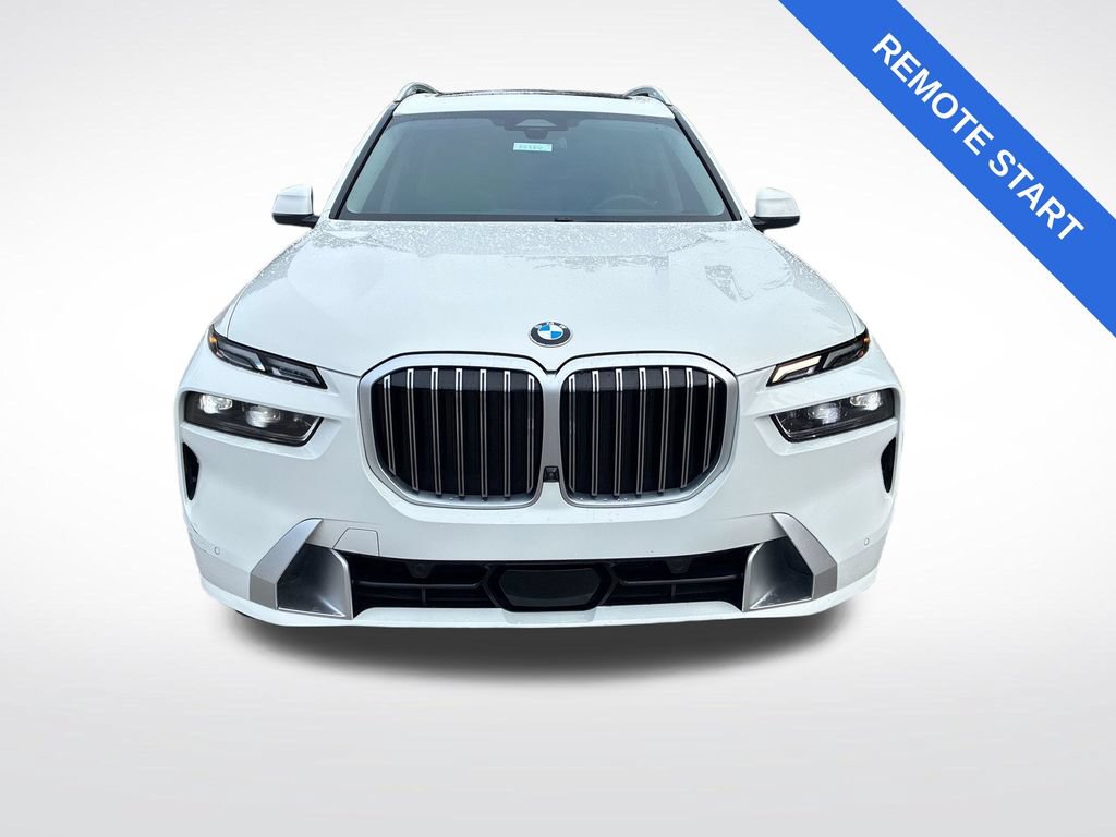 Used 2025 BMW X7 xDrive40i w/ Premium Package AWD/4WD image 9