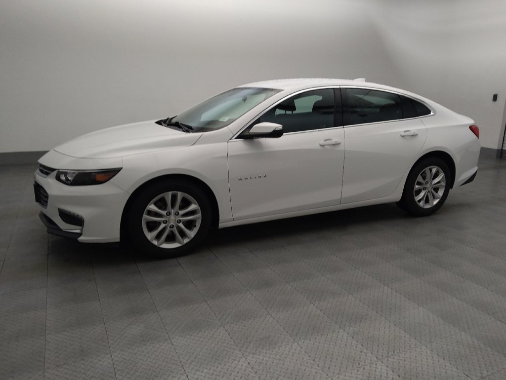Used 2018 Chevrolet Malibu LT FWD image 2
