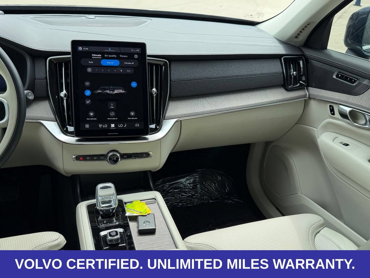 Certified 2026 Volvo XC90 B6 Ultra AWD/4WD image 13