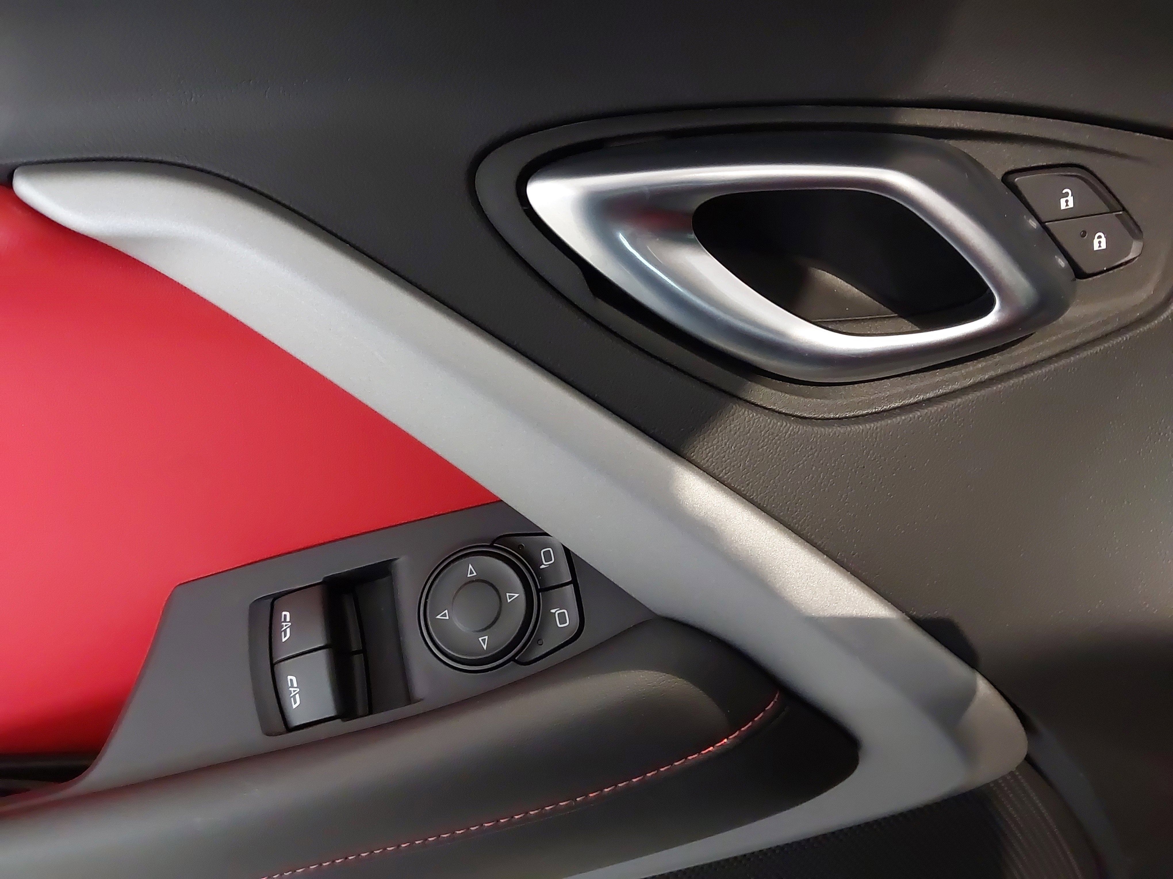 Used 2024 Chevrolet Camaro LT w/ Technology Package image 26