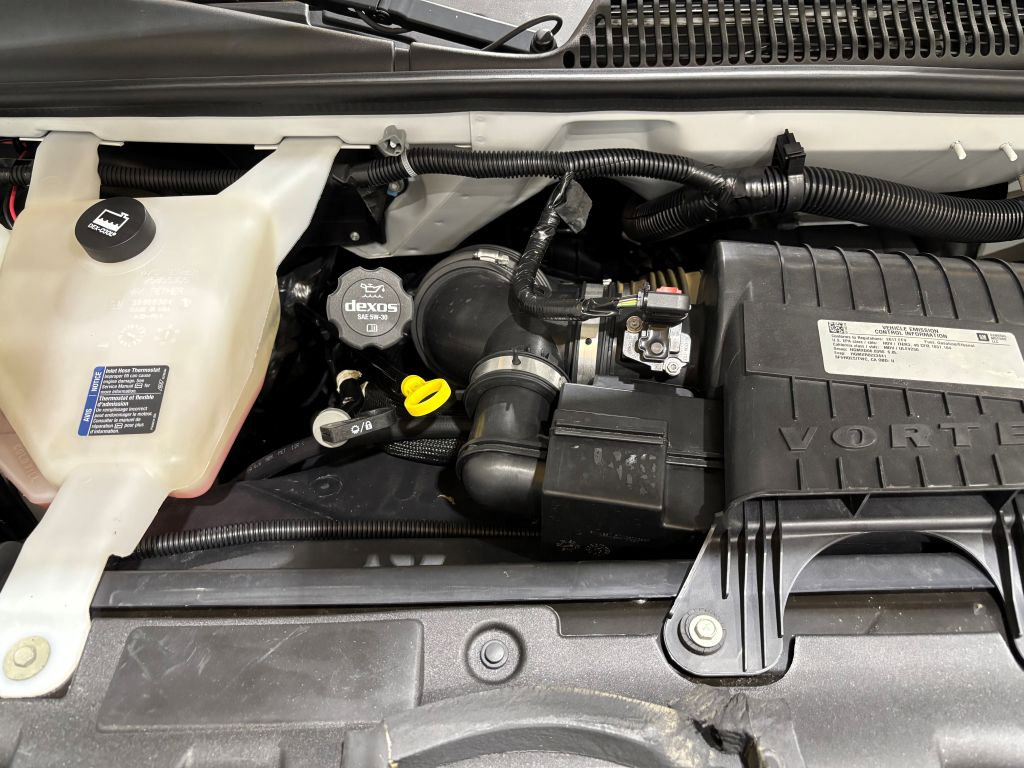 Used 2017 Chevrolet Express 2500 image 21