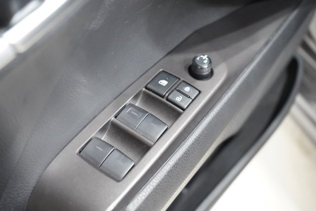 Used 2023 Toyota Camry SE image 18