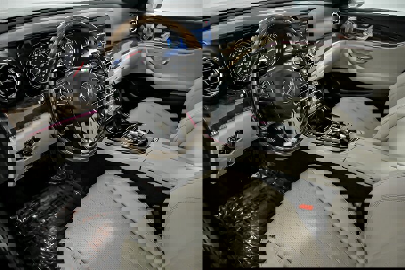 Used 2017 Mercedes-Benz E 300 4MATIC image 20