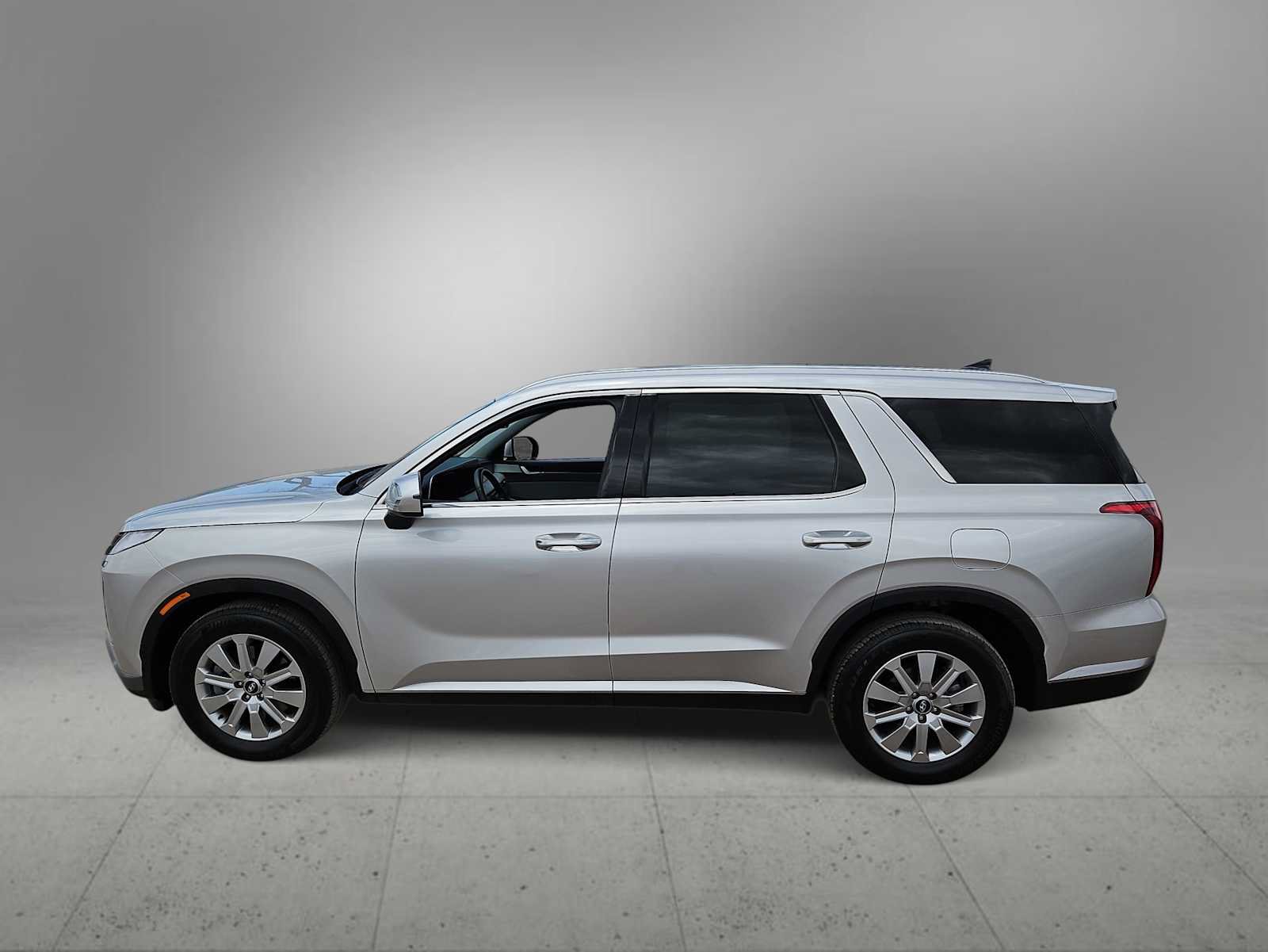 Certified 2025 Hyundai Palisade SEL FWD image 5