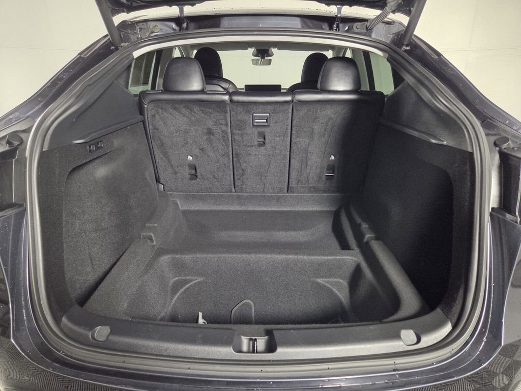 Used 2024 Tesla Model Y Performance image 27