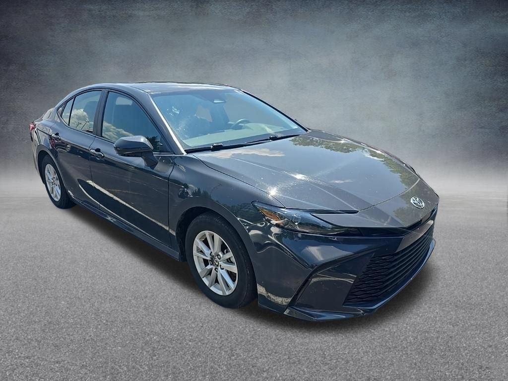 Used 2025 Toyota Camry LE FWD image 9