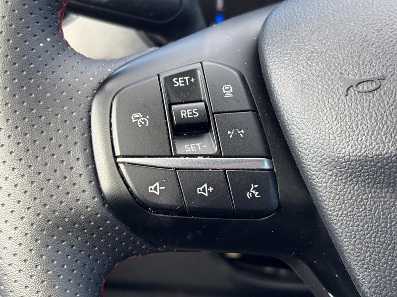 Used 2023 Ford Escape ST-Line w/ Tech Pack #1 FWD image 18