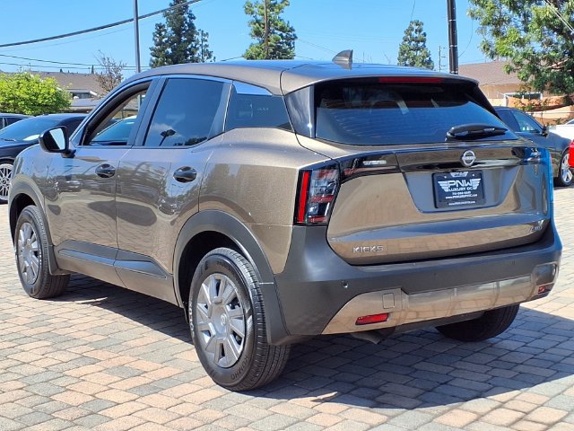 Used 2025 Nissan Kicks S AWD/4WD image 4