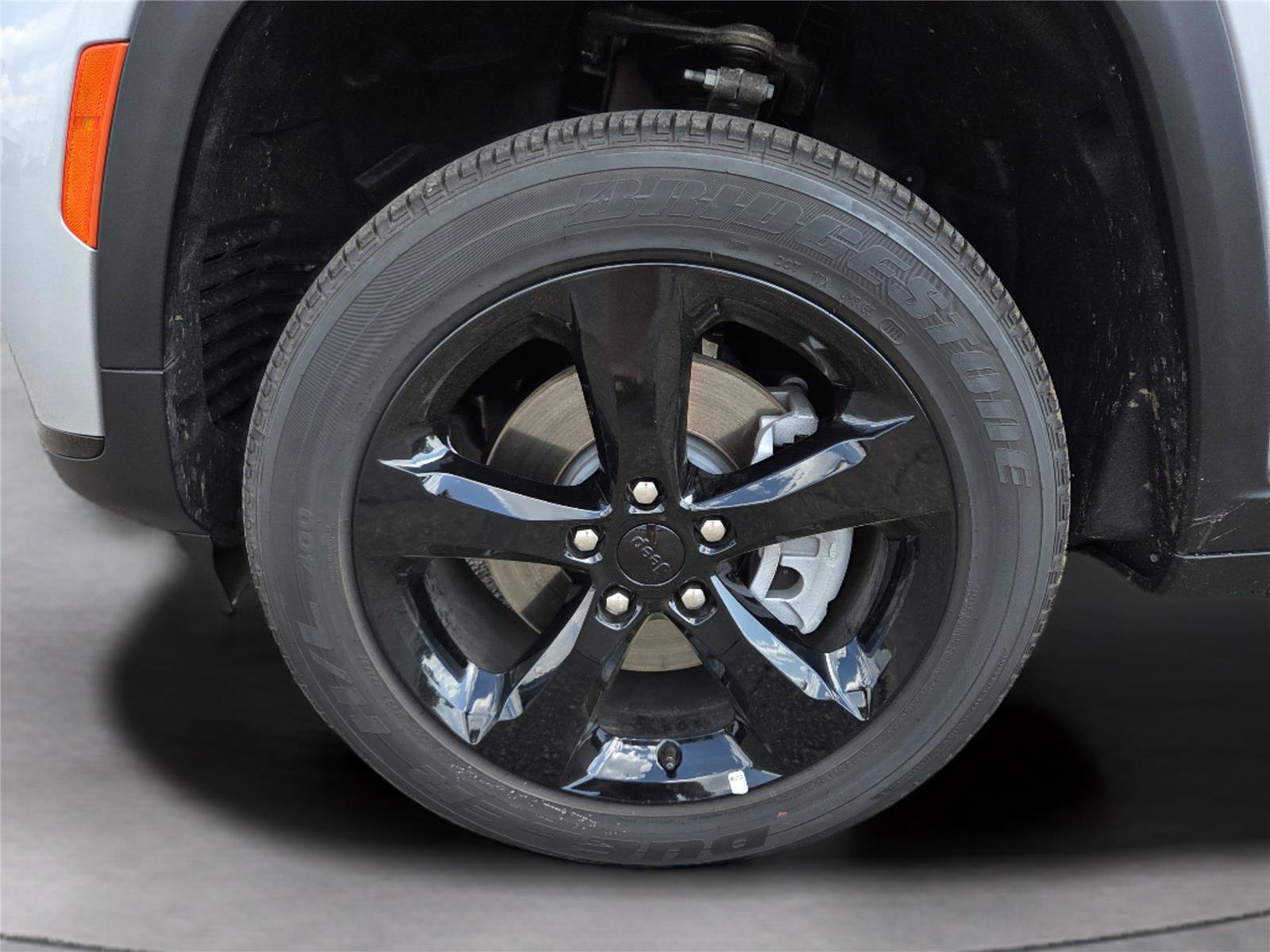 New 2025 Jeep Grand Cherokee L Altitude image 39