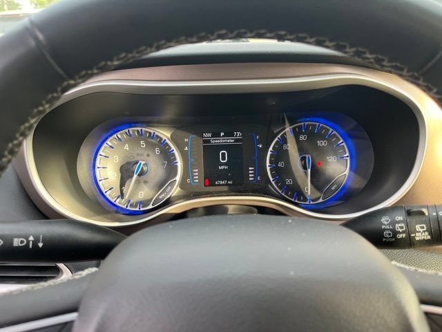 Used 2023 Chrysler Voyager LX FWD image 19