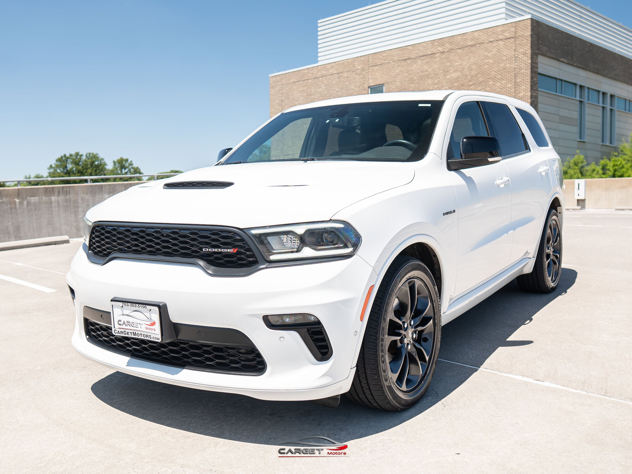 Used 2022 Dodge Durango R/T w/ Blacktop Package AWD/4WD image 3
