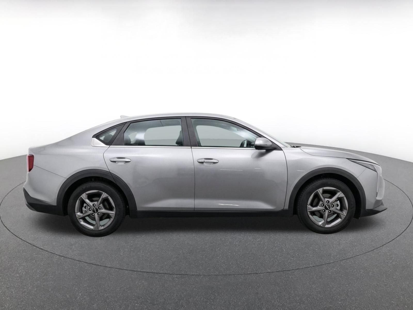 Used 2025 Kia K4 FWD image 10