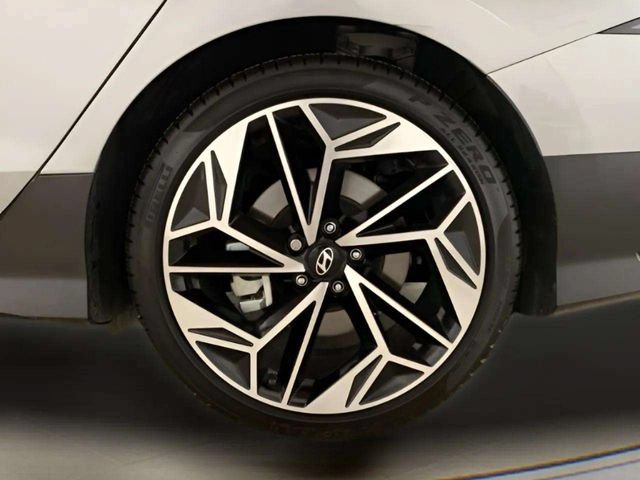 Used 2025 Hyundai Ioniq 6 SEL RWD image 97