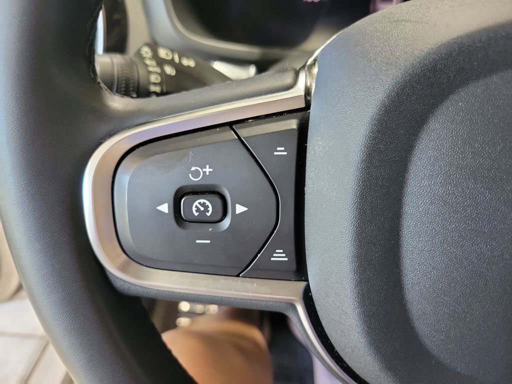 Used 2024 Volvo S60 B5 Core image 55