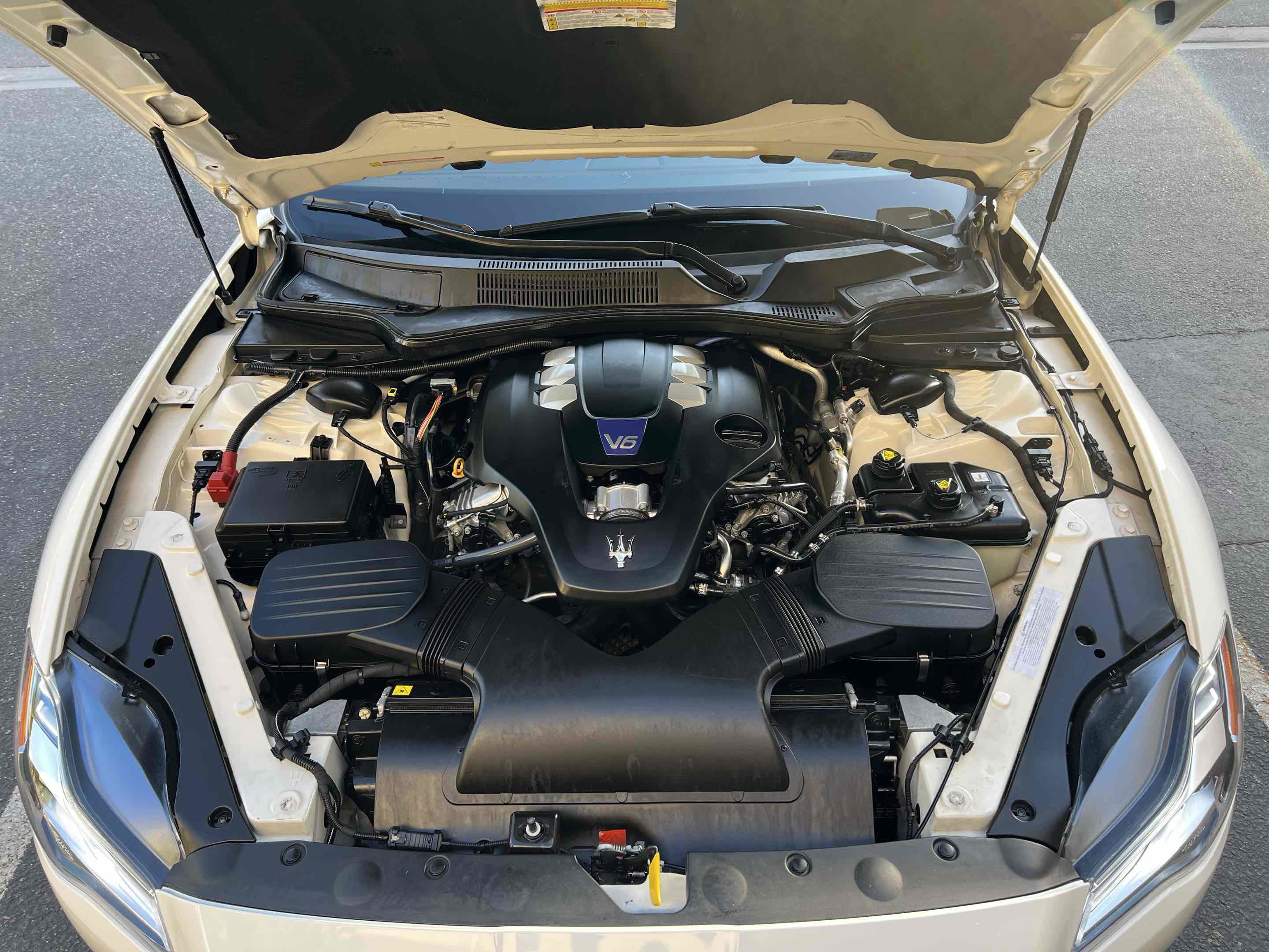 Used 2018 Maserati Quattroporte S RWD image 14