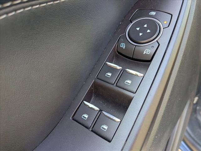 Used 2020 Ford Explorer XLT w/ Equipment Group 202A image 10