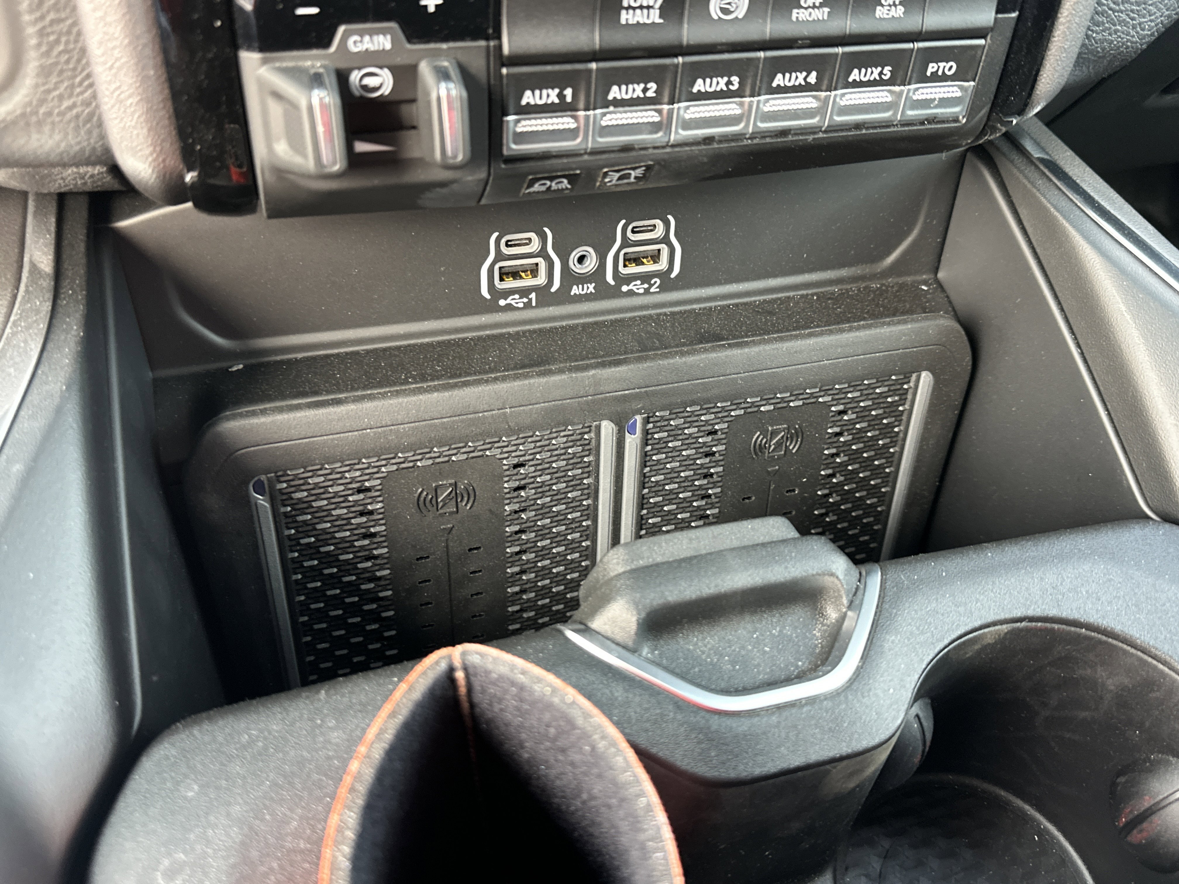 New 2026 RAM 5500 Laramie w/ Laramie Trim Package image 17