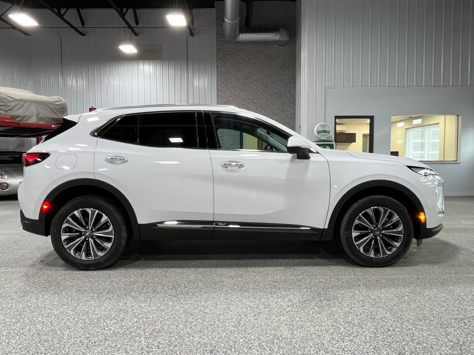 New 2026 Buick Envision Preferred image 6