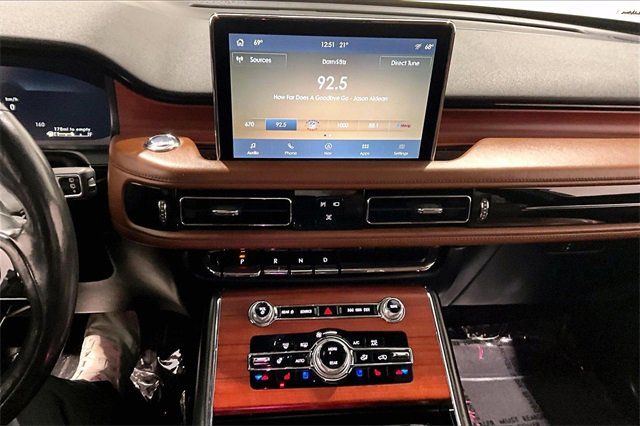 Used 2021 Lincoln Aviator Reserve w/ Equipment Group 202A image 15