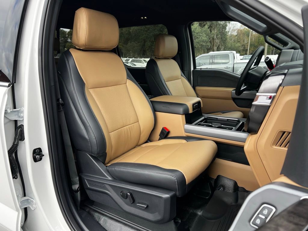 New 2026 Ford F250 Lariat w/ Lariat Premium Package image 18