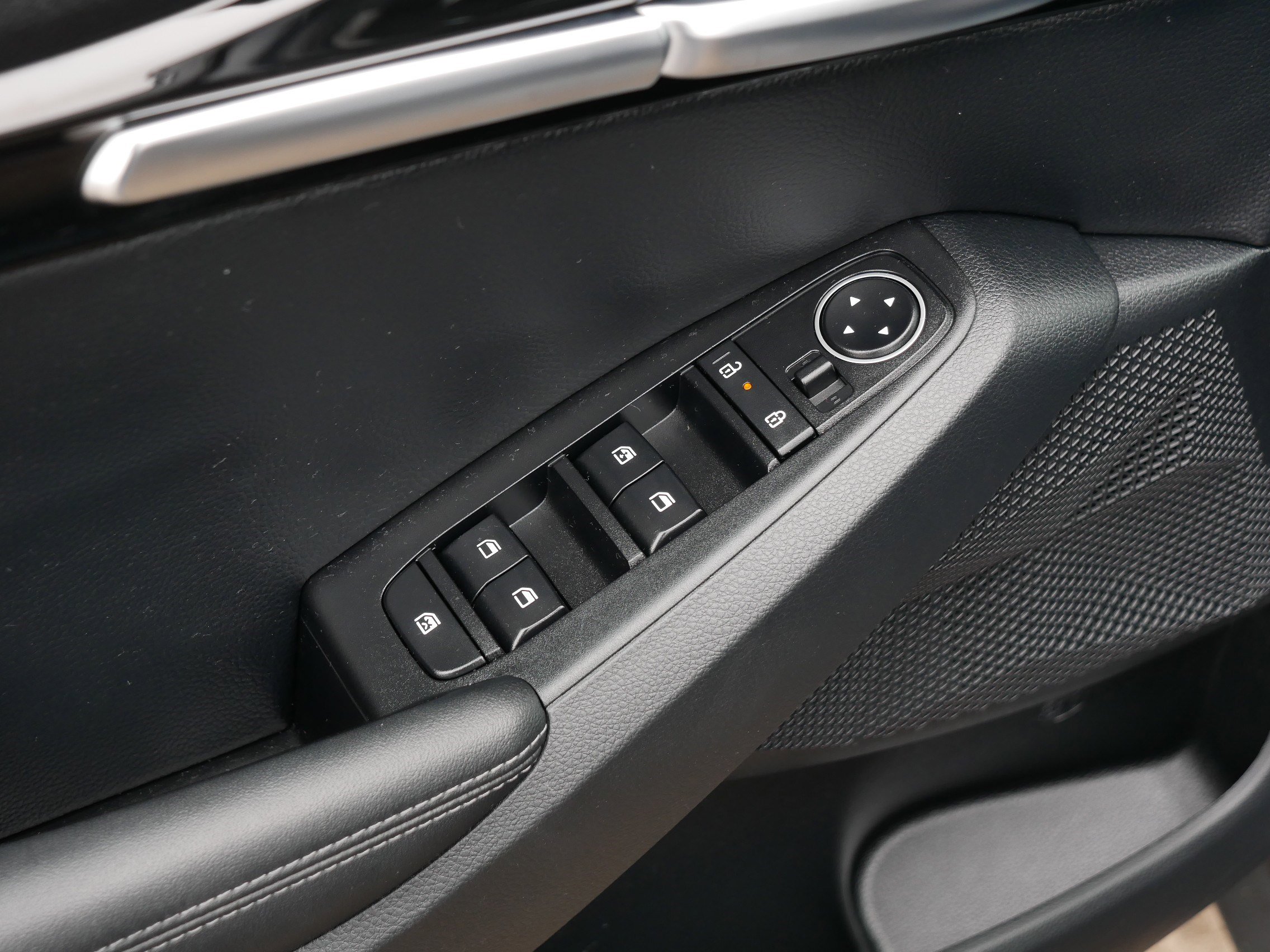 Certified 2025 Kia Seltos X-Line image 19