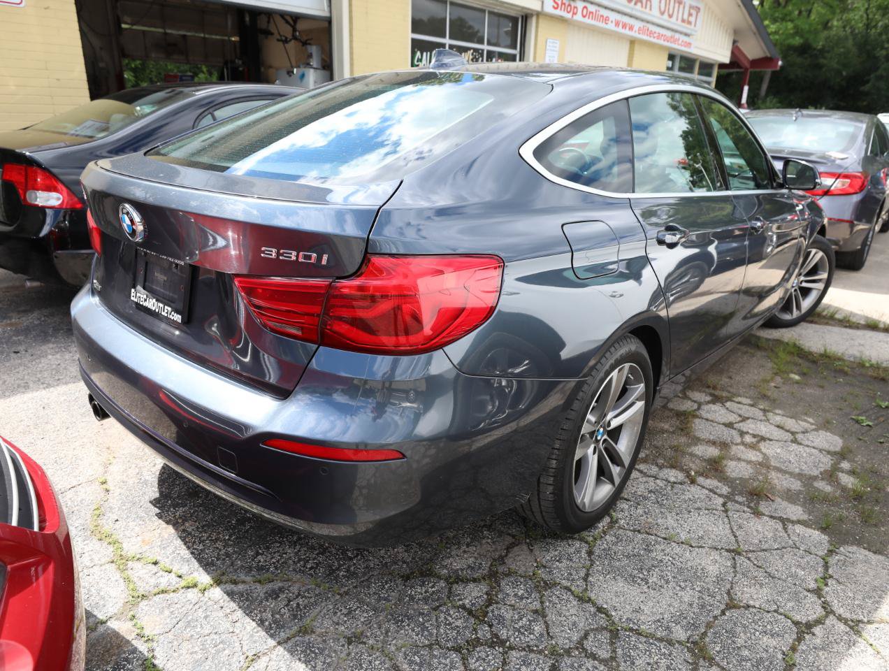 Used 2018 BMW 330i Gran Turismo xDrive AWD/4WD image 4