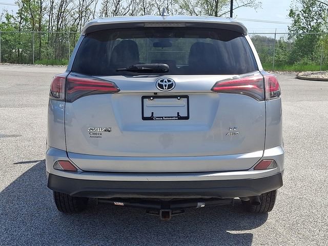 Used 2018 Toyota RAV4 LE image 8